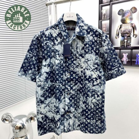 hawaiian tapestry shirt