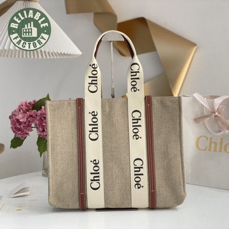 Chloe Large Woody Tote Bag