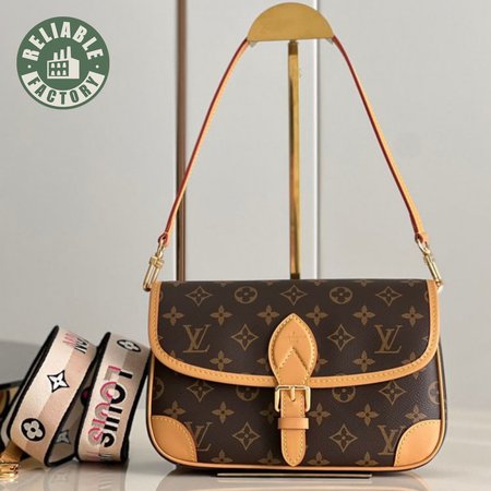 m45985 diane handbag