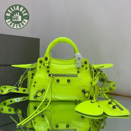 Balenciaga Le Cagole 105809