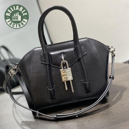 Givenchy Antigona BB50J0B00D-001