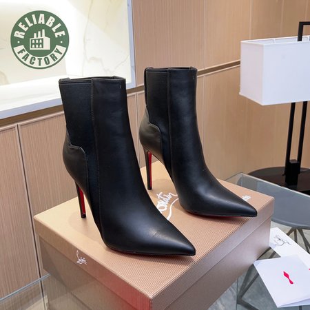 Christian Louboutin Chelsea Chick Booty