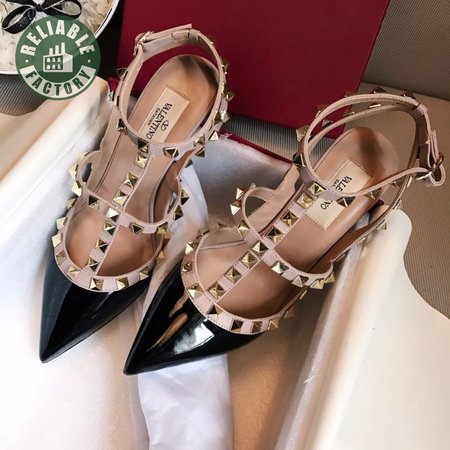 Valentino Patent Rockstud Caged Pump 100mm Black/Poudre 35-39