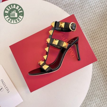 Valentino Roman Stud Calfskin Sandal 100mm Black 35-39