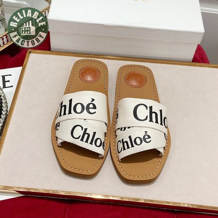 Chloe Woody Flat Mule 35-40